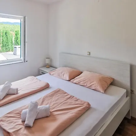 Apartament In With Wifi Novi Vinodolski